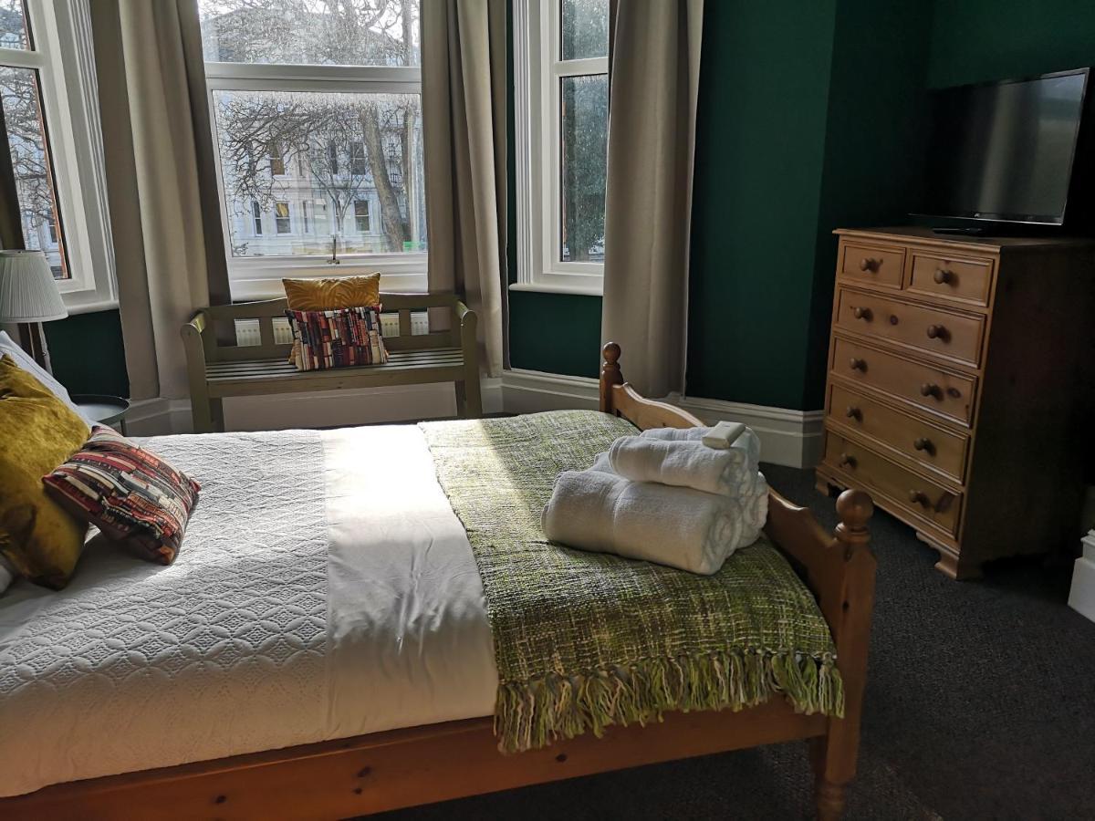 2 Bedroom Apartment At Kent Escapes Short Lets & Serviced Accommodation Kent, Bouverie Escape Folkestone With Wifi 外观 照片