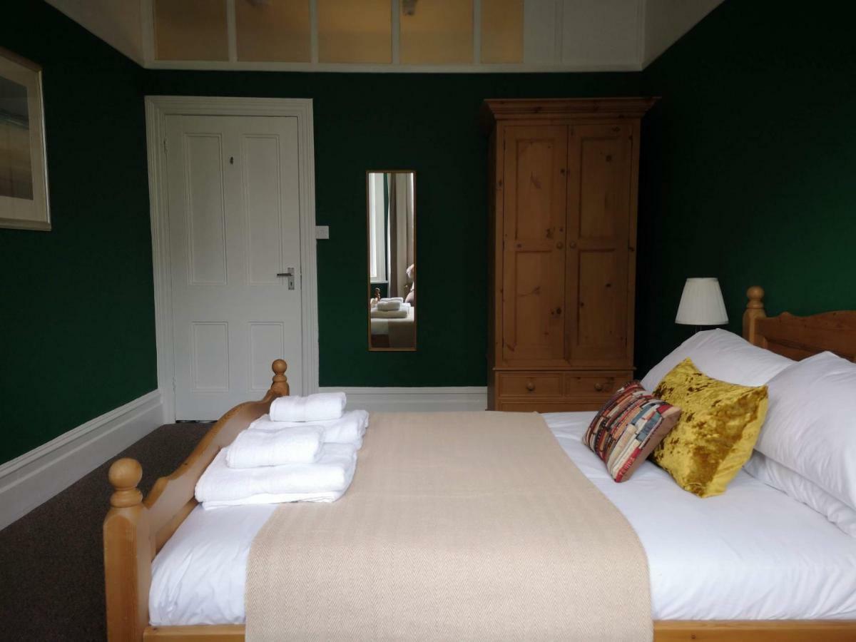 2 Bedroom Apartment At Kent Escapes Short Lets & Serviced Accommodation Kent, Bouverie Escape Folkestone With Wifi 外观 照片