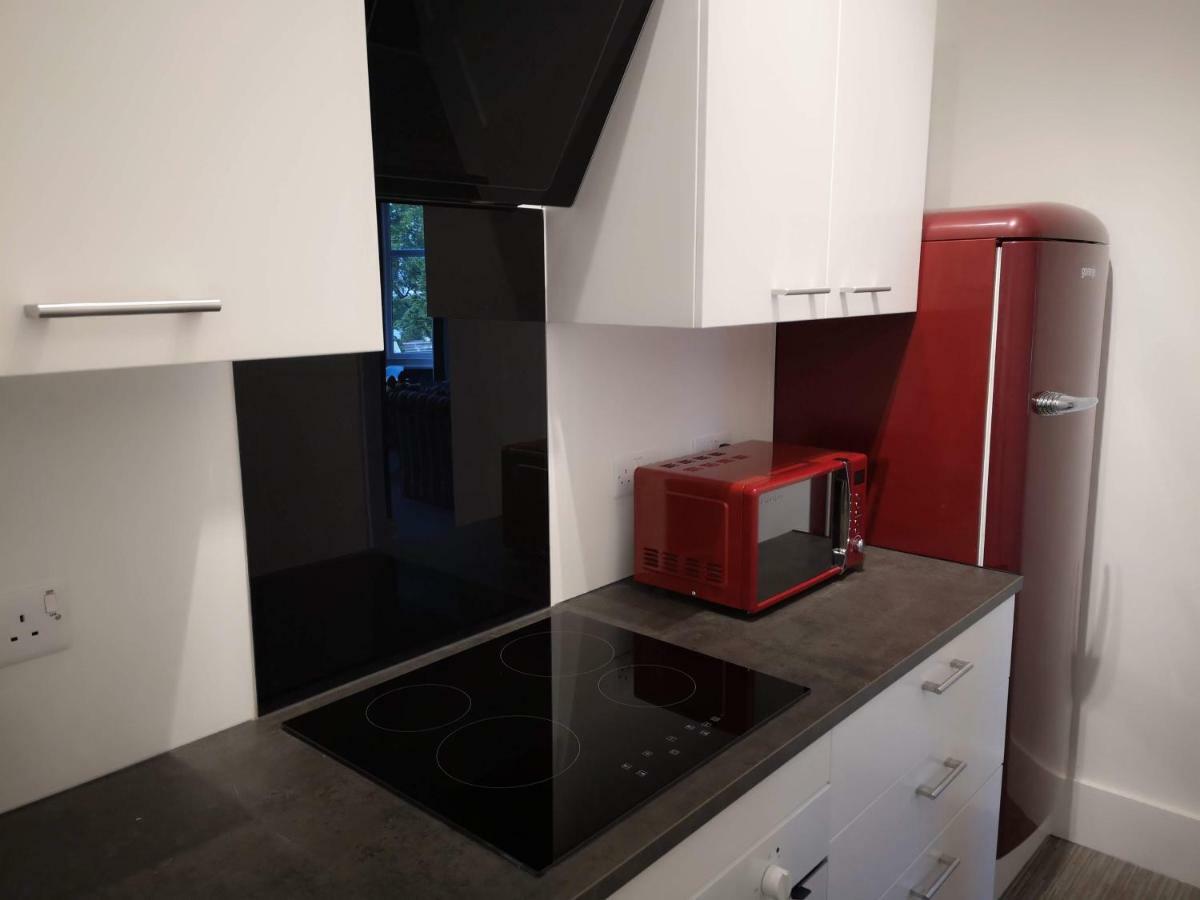2 Bedroom Apartment At Kent Escapes Short Lets & Serviced Accommodation Kent, Bouverie Escape Folkestone With Wifi 外观 照片